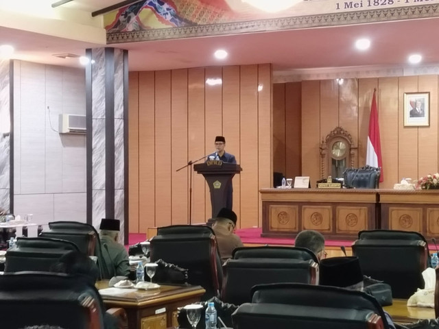 DPRD Kabupaten Karimun Gelar Paripurna KUA-PPAS 2027: Tekankan Sinkronisasi Anggaran dan Realistis Target Whats App Image 2026 08 02 at 09 48 35 1