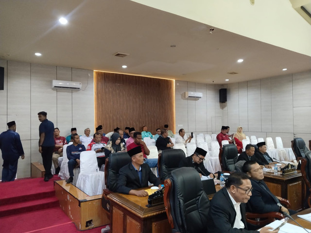 DPRD Kabupaten Karimun Gelar Paripurna KUA-PPAS 2027: Tekankan Sinkronisasi Anggaran dan Realistis Target Whats App Image 2026 08 02 at 09 48 33 2