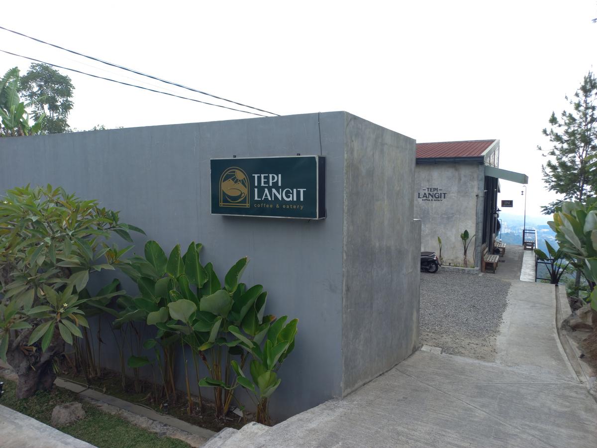 Tepi Langit Coffee & Eatery