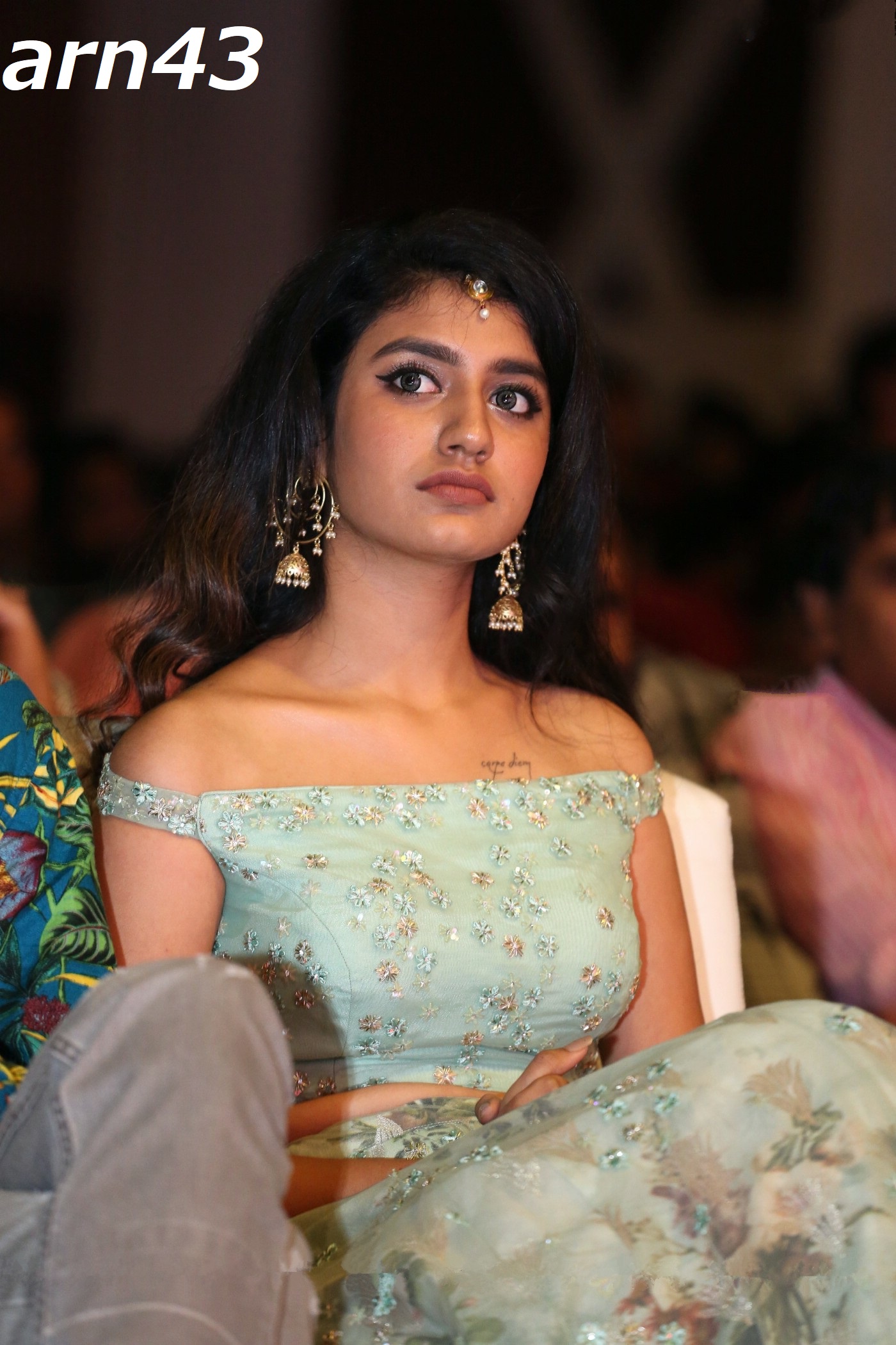 priya-varrier-loversday-audio17.jpg