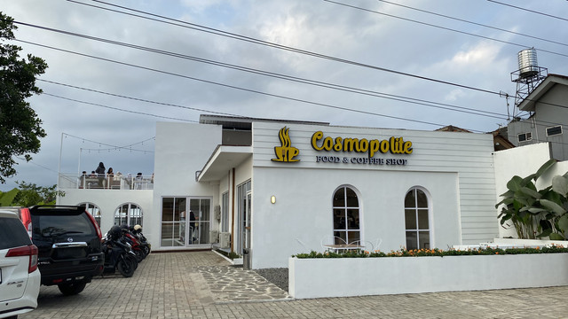 Cosmopolite Food & Cafe