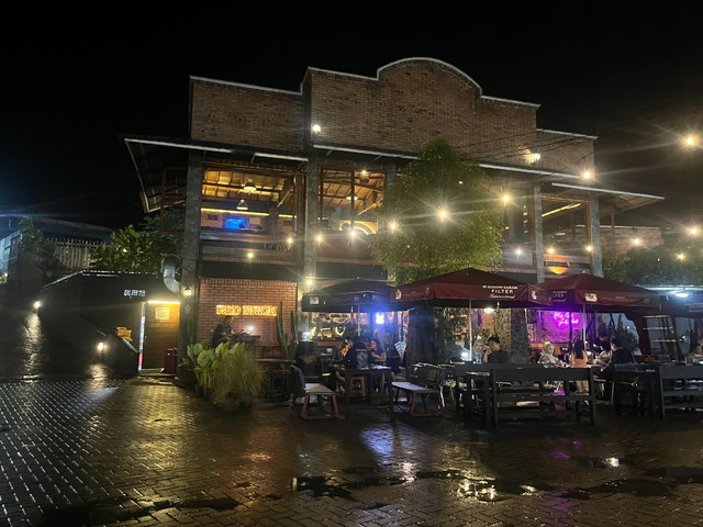 Red Brick Cafe