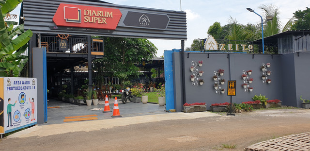 ZEITo Kopi & Teras Sore