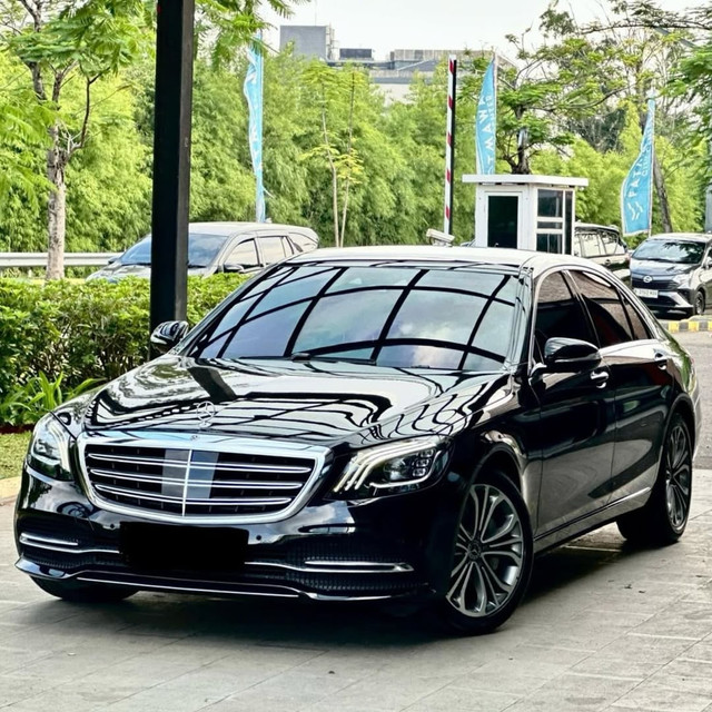 Mercedes-Benz E-Class dan S-Class Luvion Group