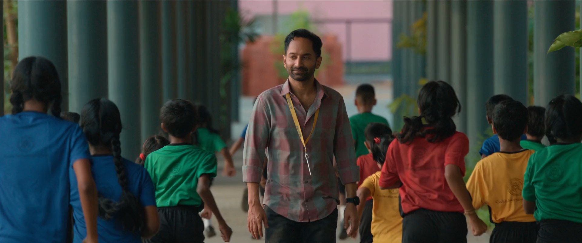 Odum-Kuthira-Chadum-Kuthira-2025-www-9kmovies-rip-Hindi-ORG-DD5-1-Malayalam-1080p-HDRip-3-2-GB-mkv-s