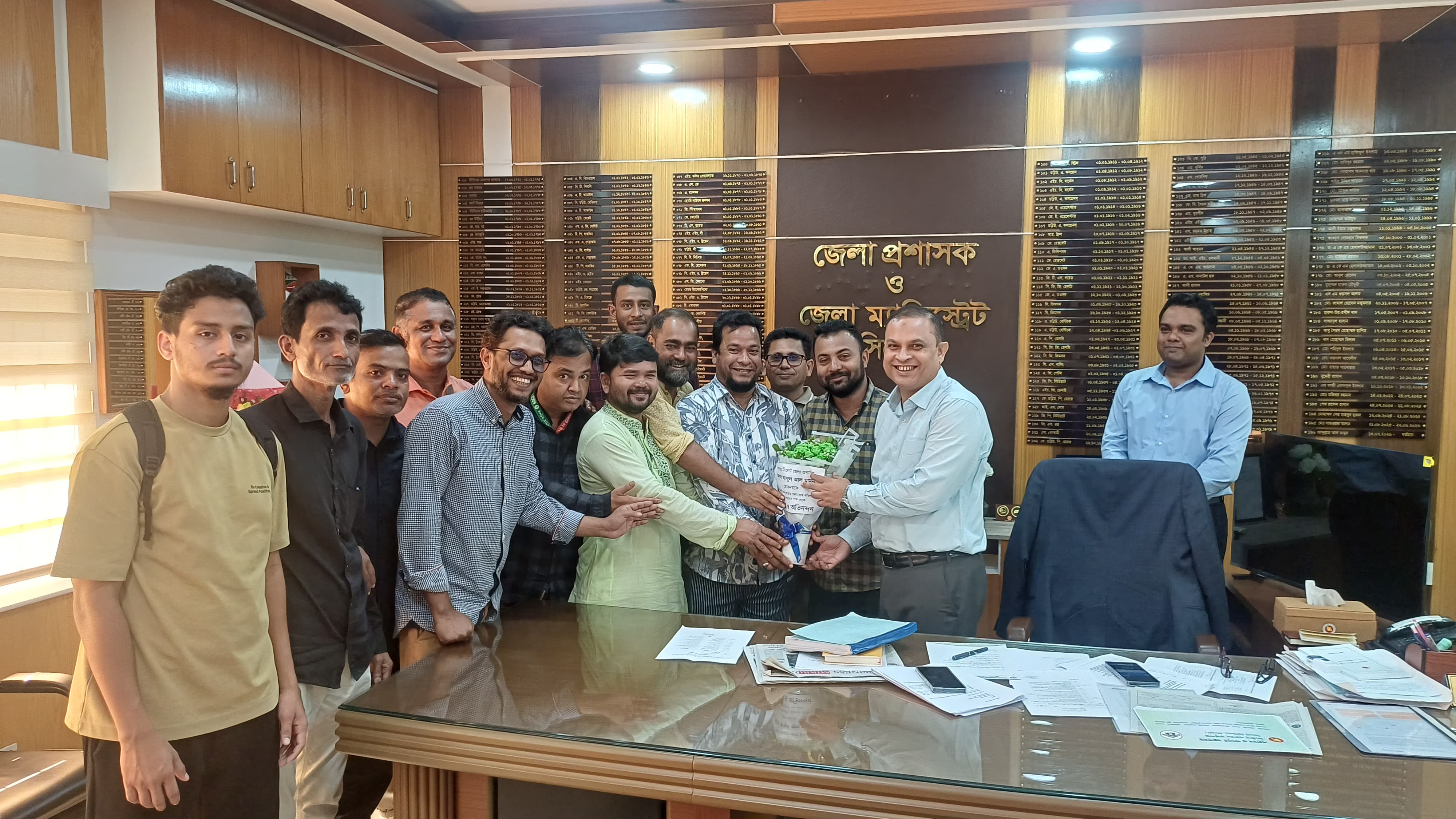 সিলেটে নবাগত জেলা প্রশাসকের সাথে সোসাইটি অব জাতীয় গণমাধ্যম কমিশনের শুভেচ্ছা ও মতবিনিময়