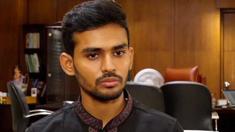 আসিফ মাহমুদকে ঘিরে ১১ হাজার কোটি টাকার রহস্য, তদন্তে দুদক