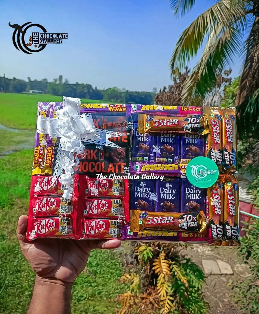 Premium Chocolate Combo Gift Box â€“ 1050 TK (Design 1)