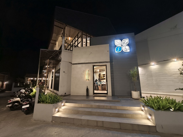 Nata Coffee & Eatery