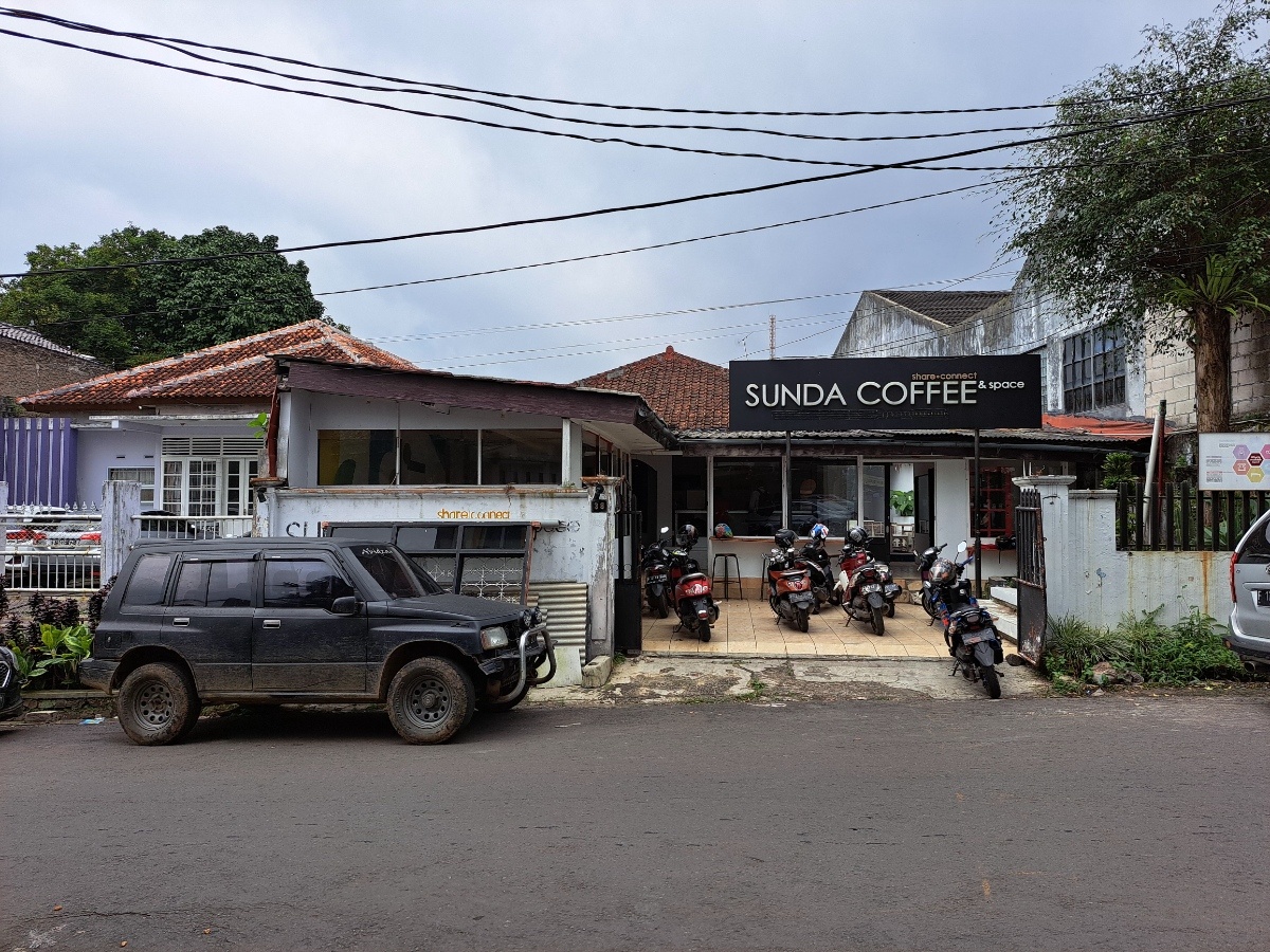 Sunda Coffee & Space (Coffee Shop & Creative Space)