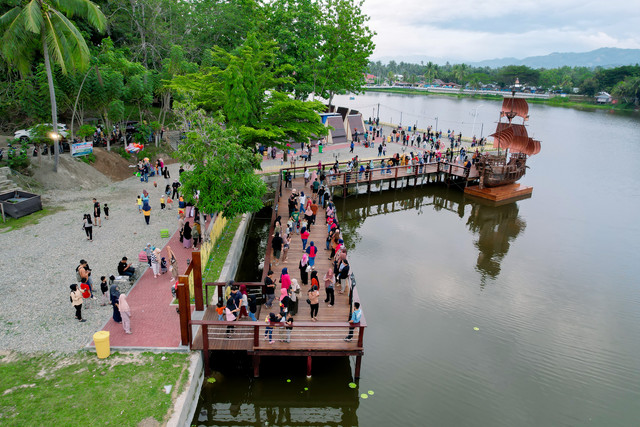 Perintis Lake