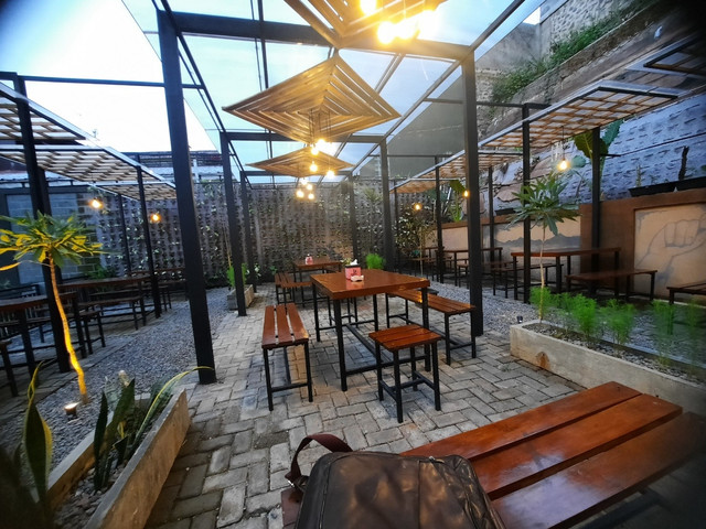 Kedai Kopi Biji