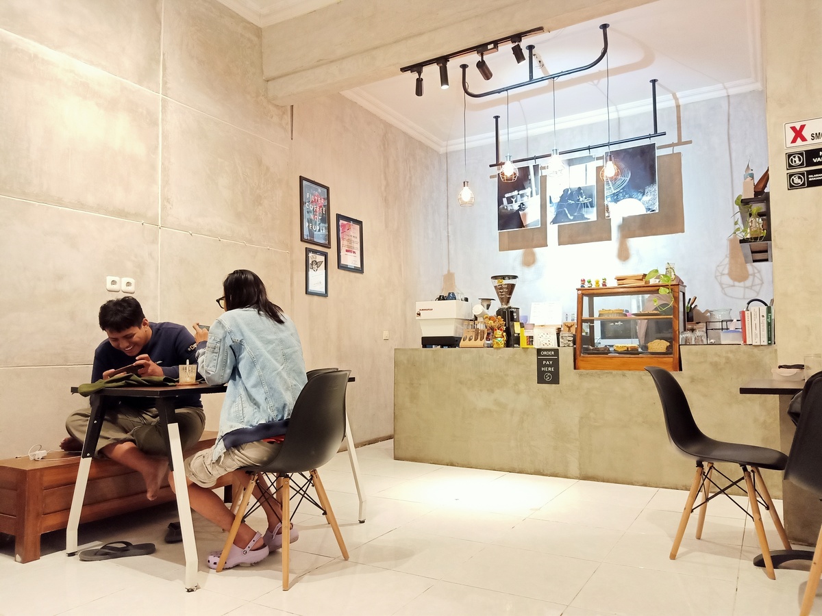 Split Espresso Coffee Shop