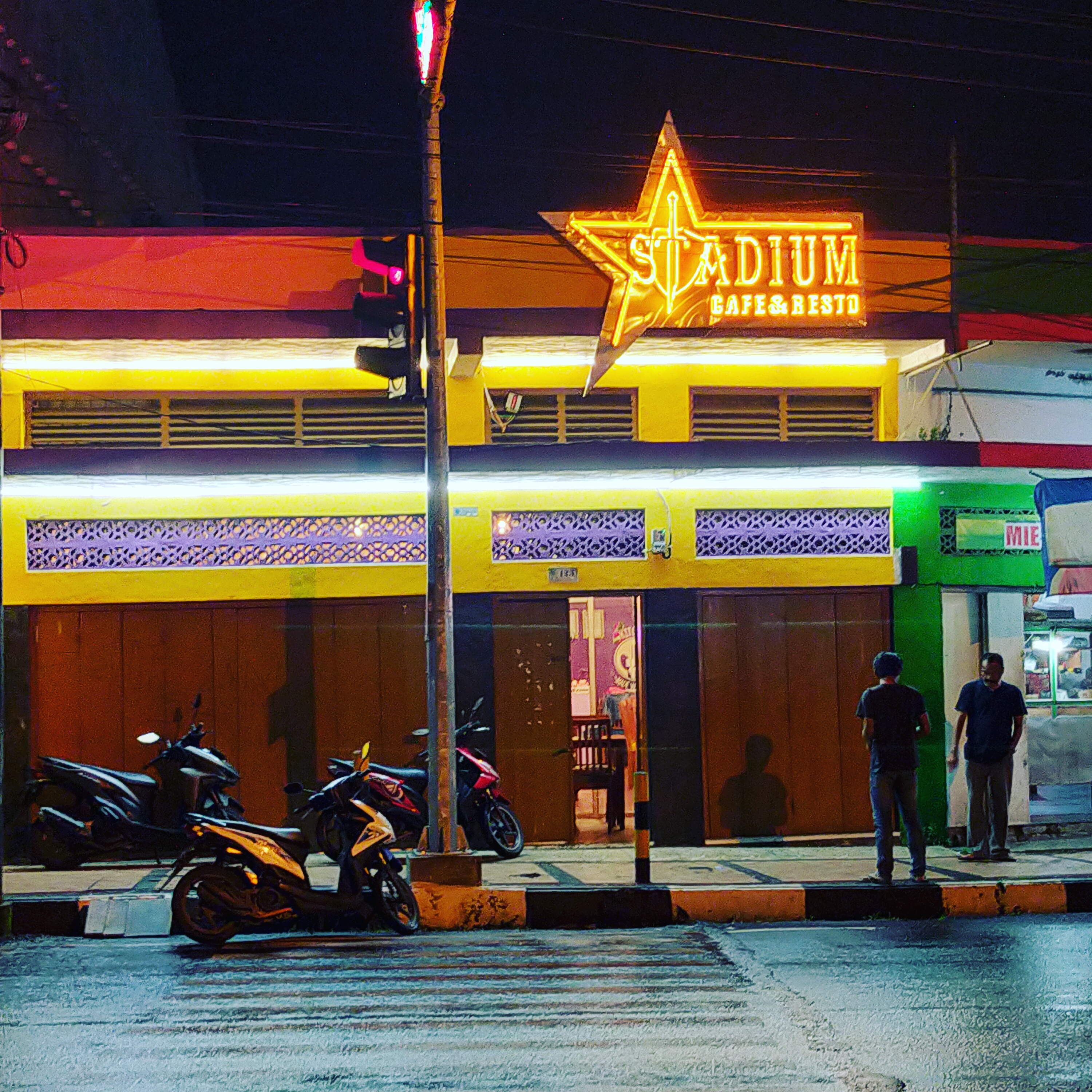 Stadium Cafe & Resto