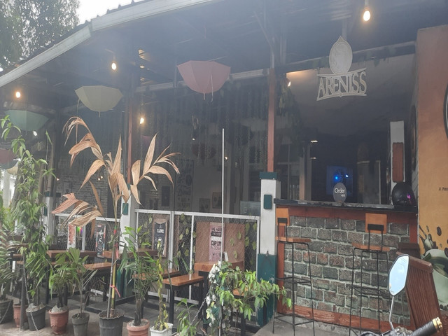 Areniss Coffee & Store