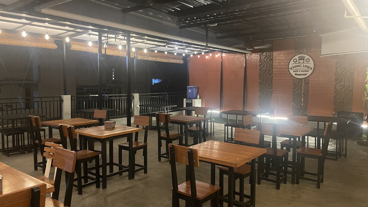 Ujung Jawa Cafe & Eatery