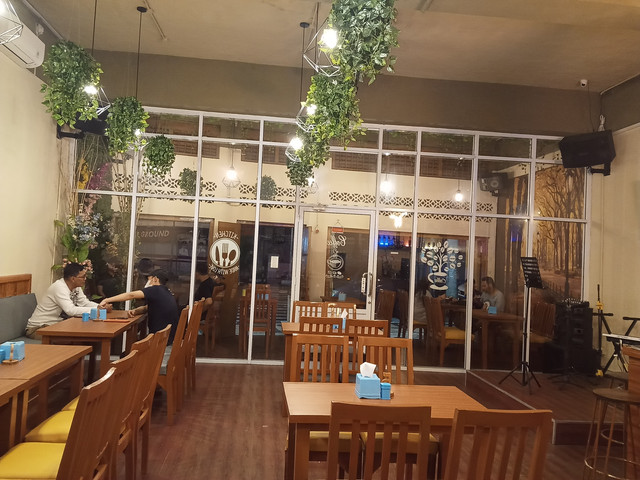 Stadium Cafe & Resto