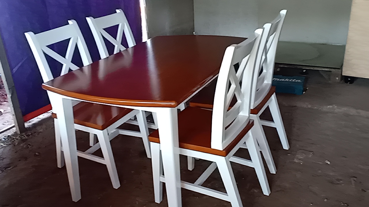Meja Makan custom hasil pengerjaan Sofa Depok by Yenia