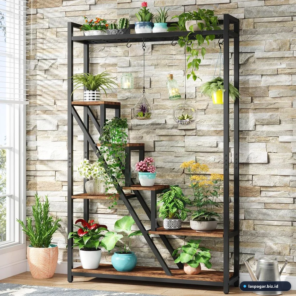 Inspirasi standing pot besi industrial ruang tamu dan area foyer minimalis modern