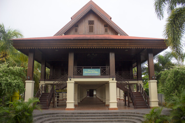Dulohupa Traditional House