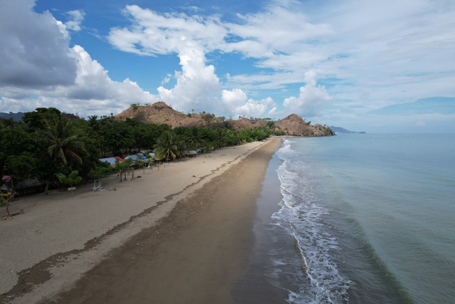 Minanga Beach