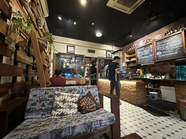 Cafe Titik Beku