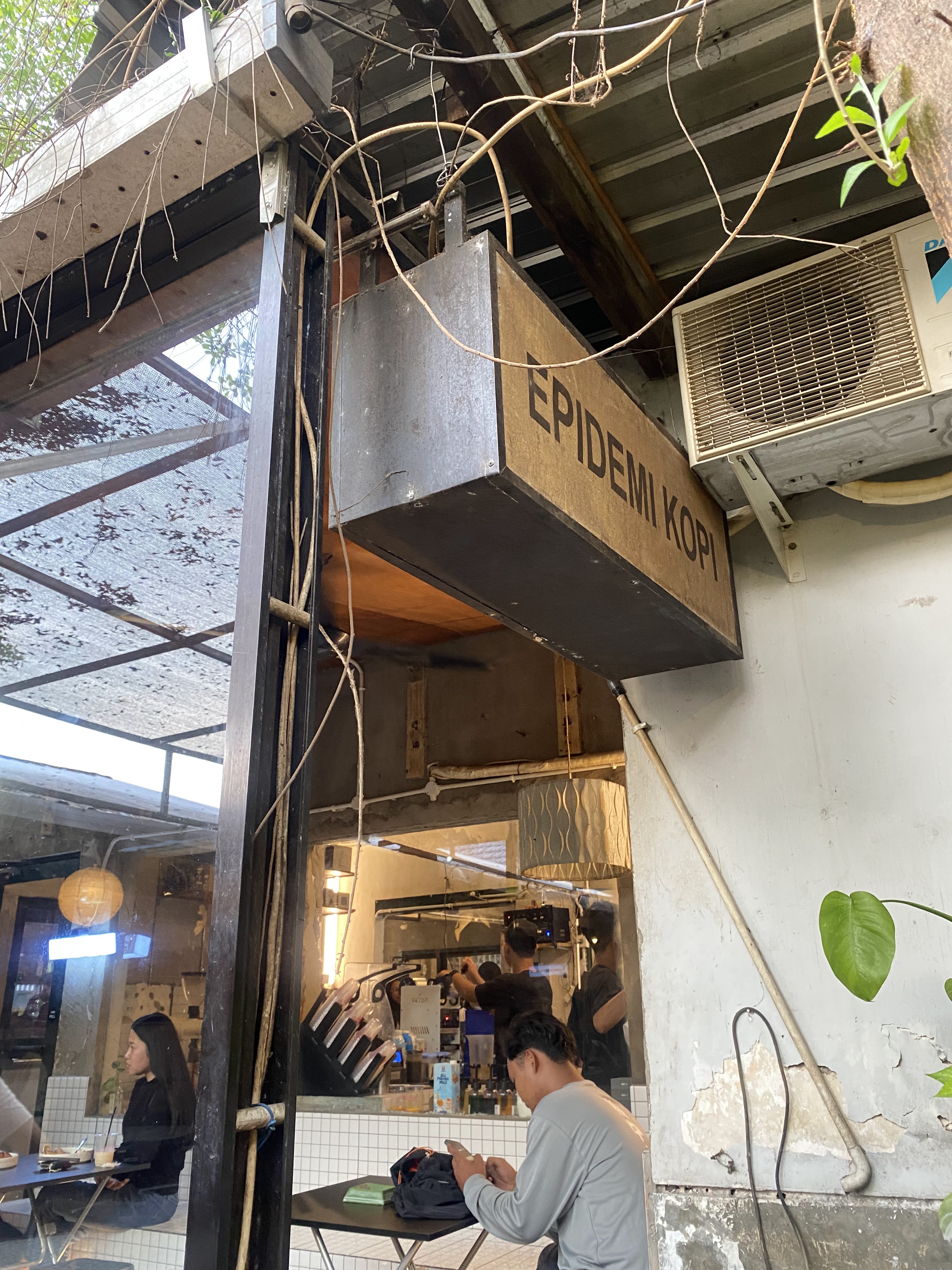 Toko Kopi Epidemi