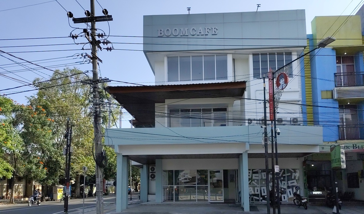 Boom Cafe