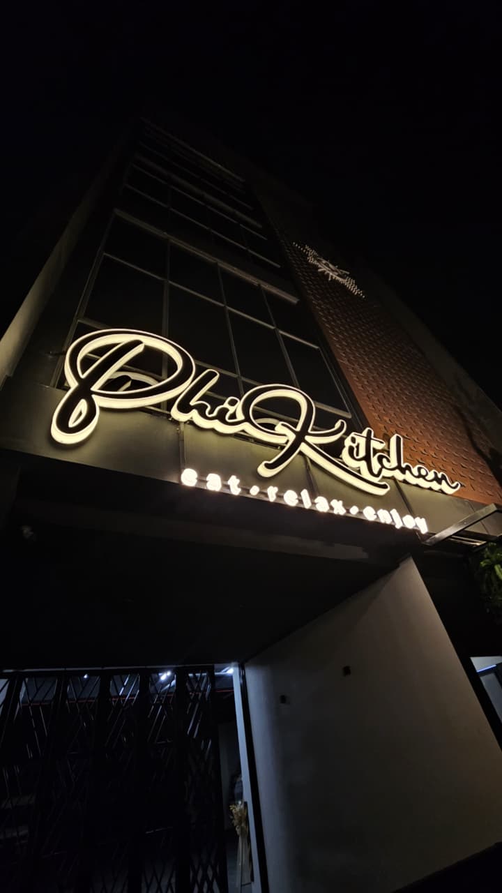 Huruf Timbul hasil pengerjaan Neonika Advertising Bandung 4