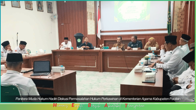 Panitera-Muda-Hukum-Hadiri-Diskusi-Permasalahan-Hukum-Perkawinan-di-Kementerian-Agama-Kabupaten-Paci