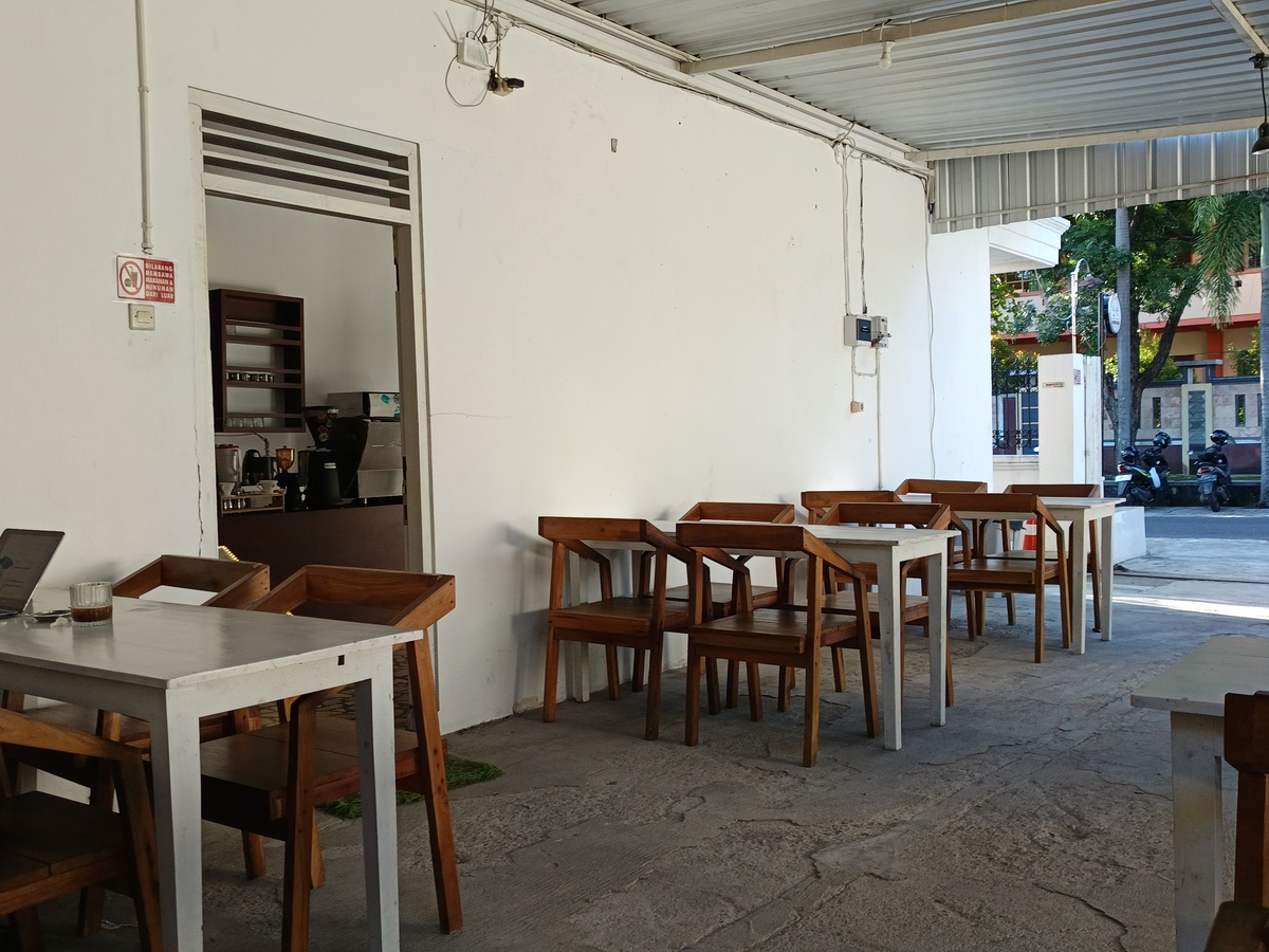 NAMISAE COFFEE AND BILLIARD