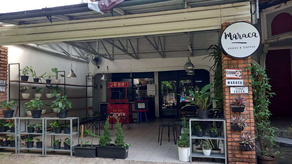 Maraca Books and Coffee