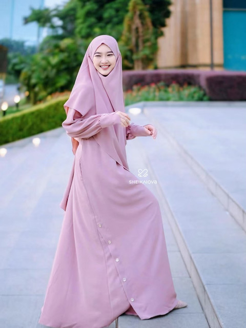 Shebila Abaya - Look 3