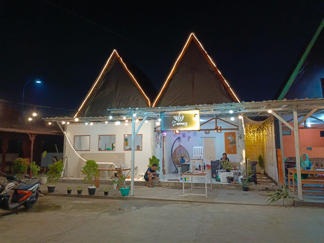SI'AMANG CAFE & BISTRO