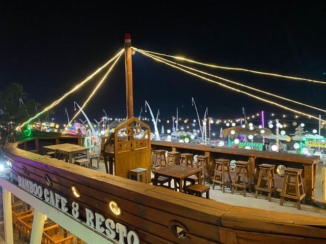 Bamboo Beach Bar & Resto pangandaran