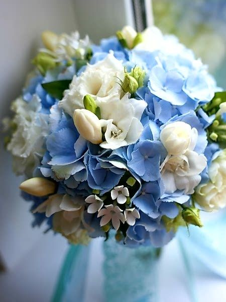 Hydrangea and Lisianthus Bouquet