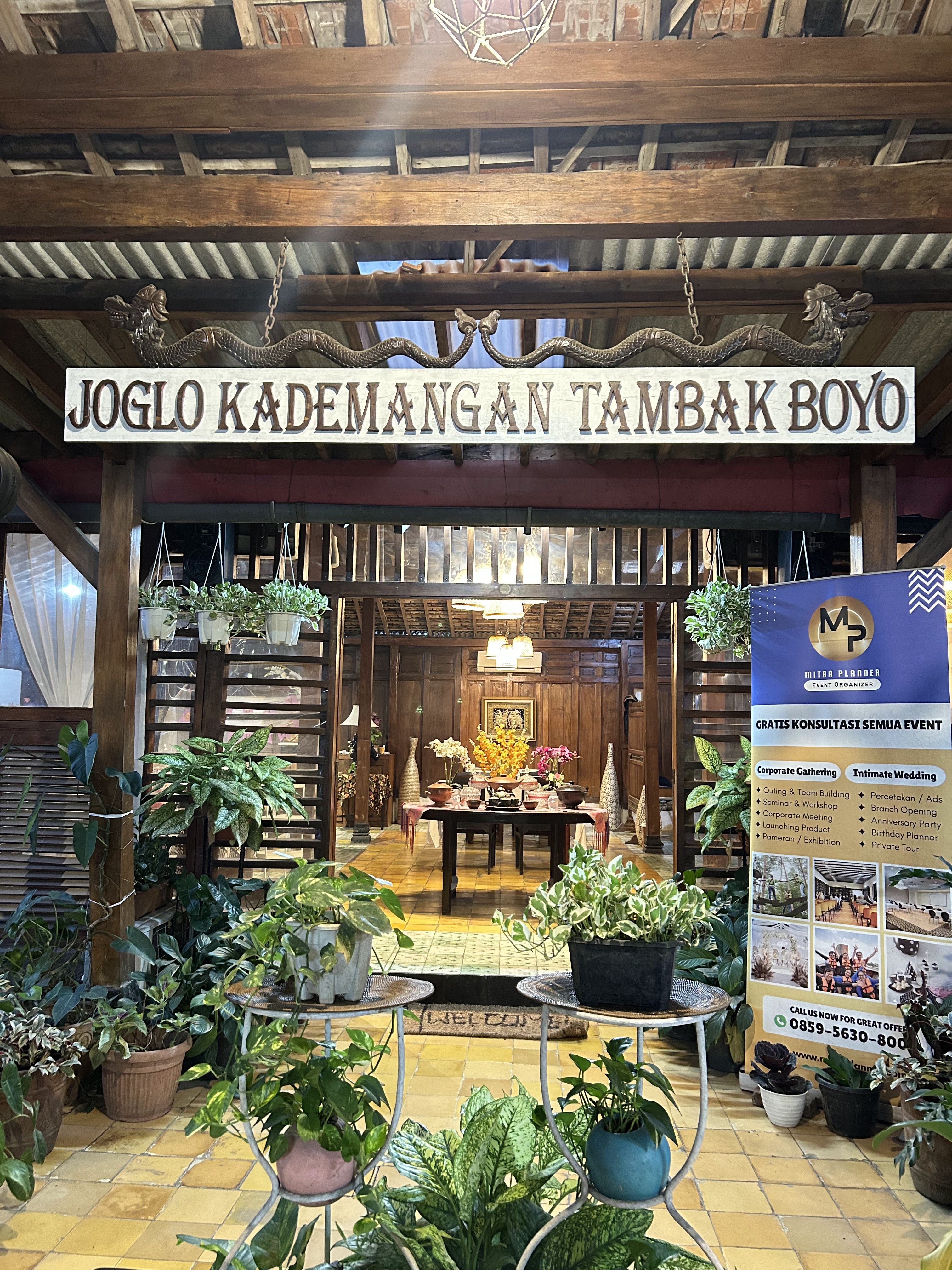 Teras Samara & Nala Coffee