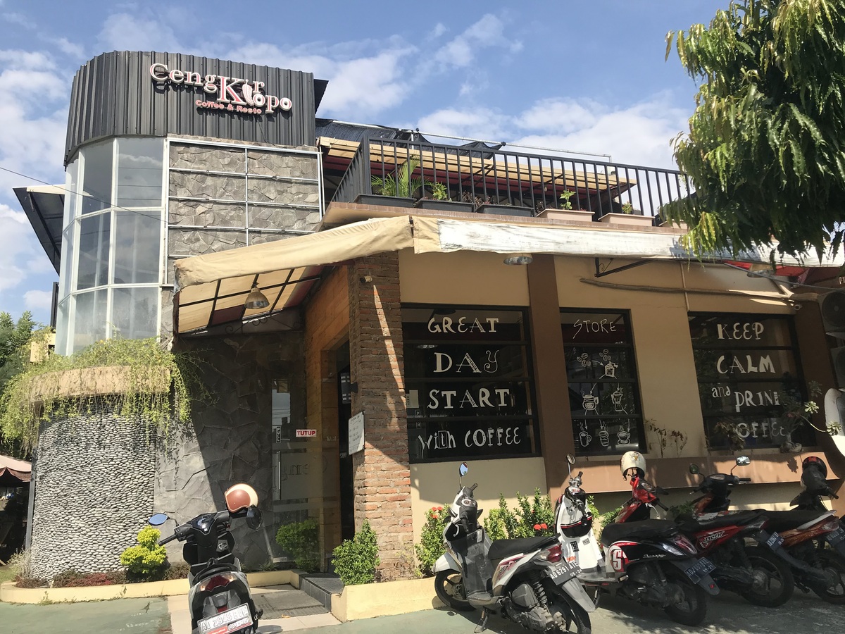 Cengkir Klopo Coffee And Resto