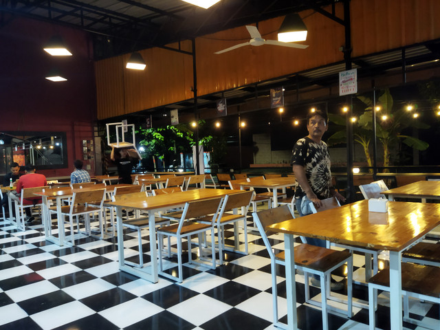 ORCHID Cafe and Resto