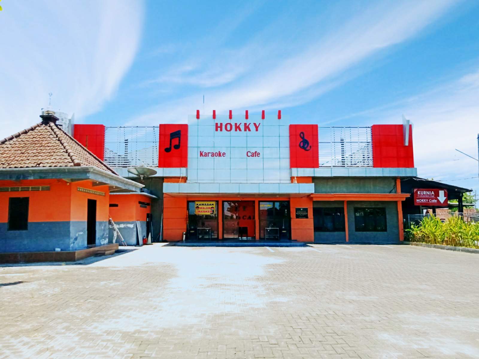 HOKKY Cafe & Karaoke