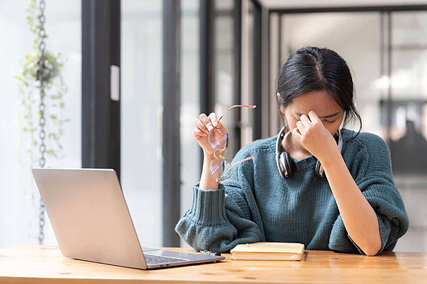 Gen Z Peduli Kesehatan Mental  Bukan Berarti Kurang Bersyukur