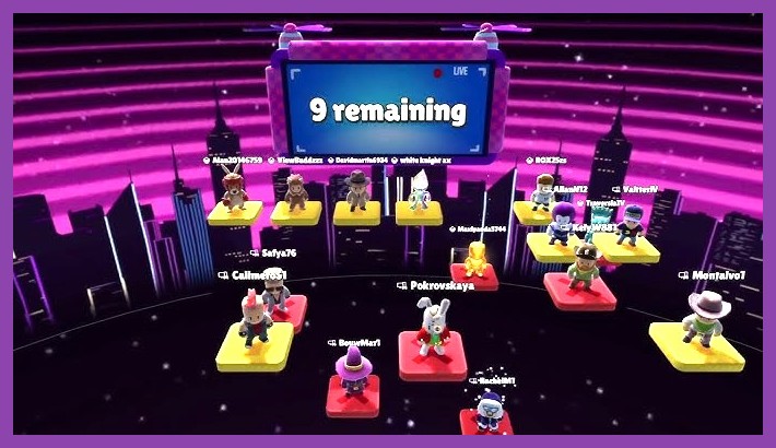 Stumble Guys crown victory celebration screen with animated player character