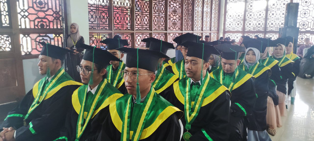 Wisuda 4