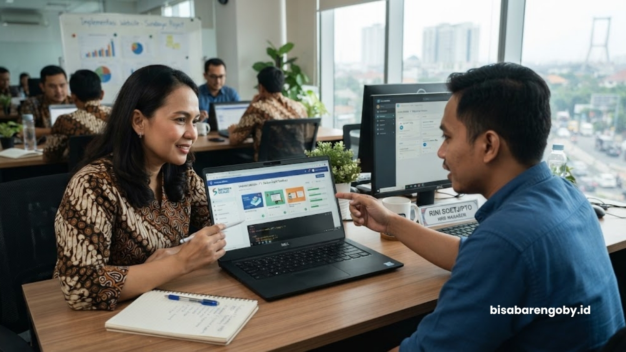 Manajer HRD mengevaluasi modul e-learning saat mengeksekusi implementasi website sekolah untuk perusahaan di Surabaya berbasis PHP