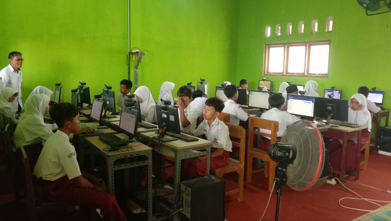 Suasana Ruang Belajar Edukatif & Ceria
