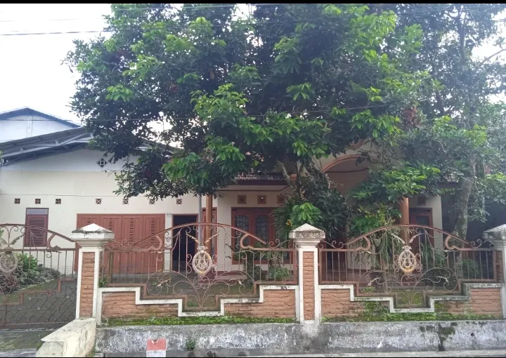 Rumah SHM Karangduren Pakisaji, Tanah ±1.000 m²