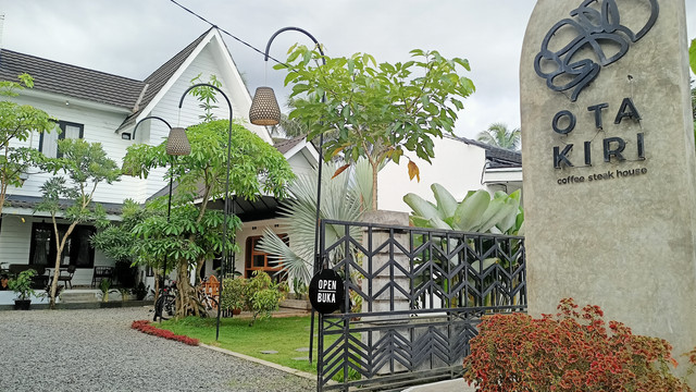 Otakiri Cafe & Resto