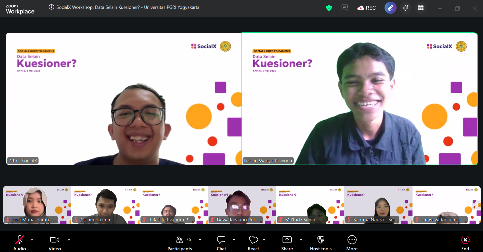 Mahasiswa Bisnis Digital UPY Belajar Analisis Data Selain Kuesioner Bersama SocialX