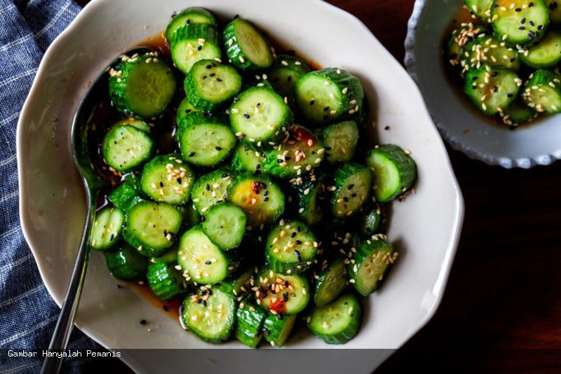 Salad Timun Wijen & Cuka Beras Segar