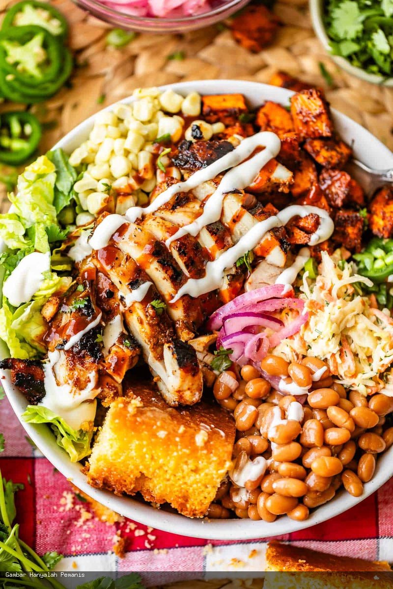 Mangkuk BBQ Ayam, Makanan Musim Panas Favorit Baru